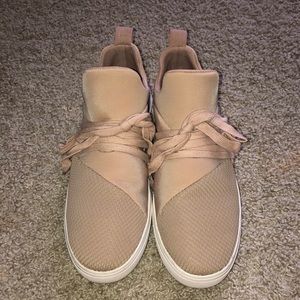 Steve Madden Sneakers